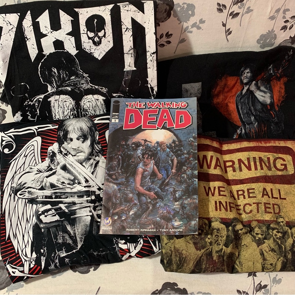 The Walking Dead T’s & Comic Book Bundle